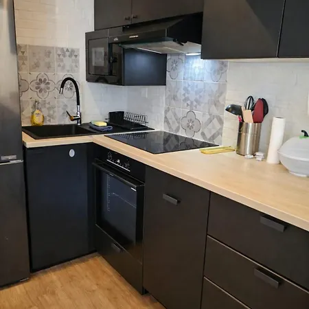 Les Bastides Du Soleil, Swimming Pool & Within Walking Distance 昂蒂布