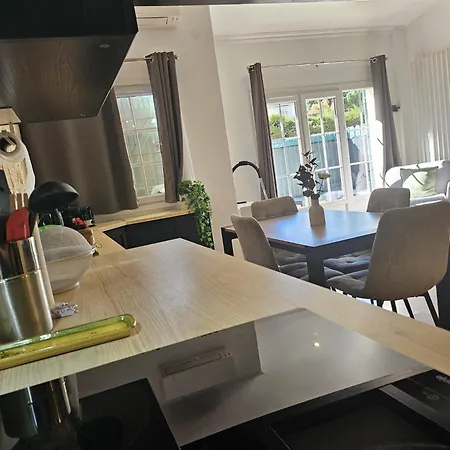 公寓 Les Bastides Du Soleil, Swimming Pool & Within Walking Distance *