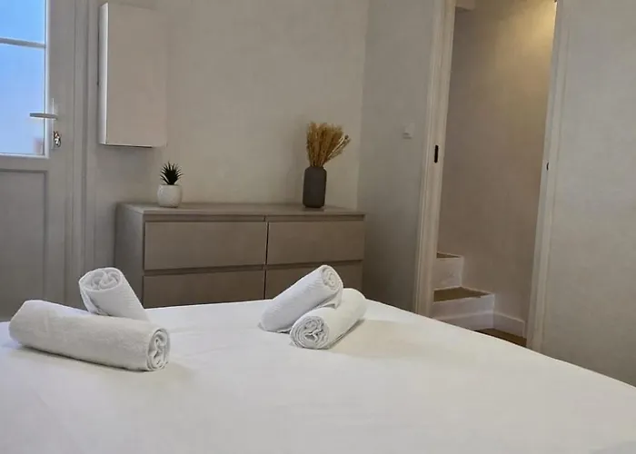 Daire Les Bastides Du Soleil, Swimming Pool & Within Walking Distance Antibes